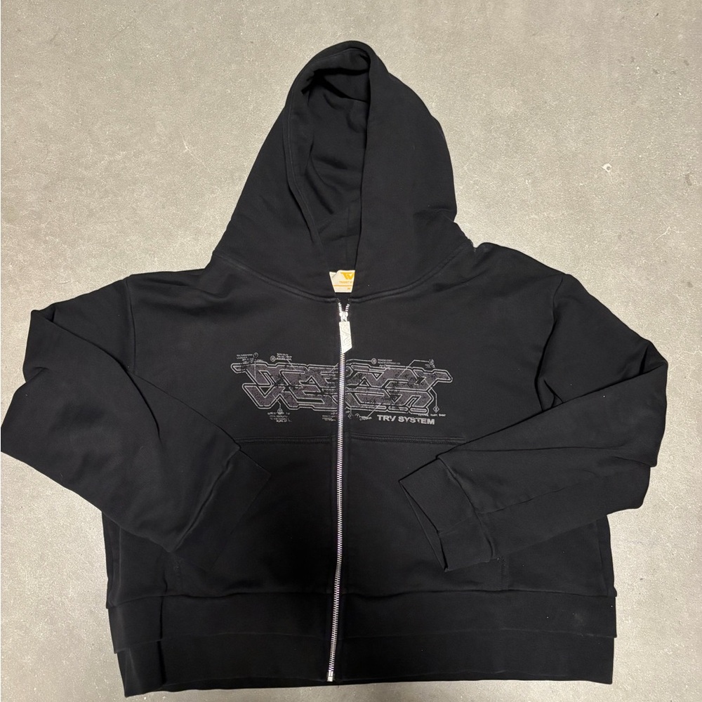 Trendtvision Black Zip-Up Hoodie with Graphic Design